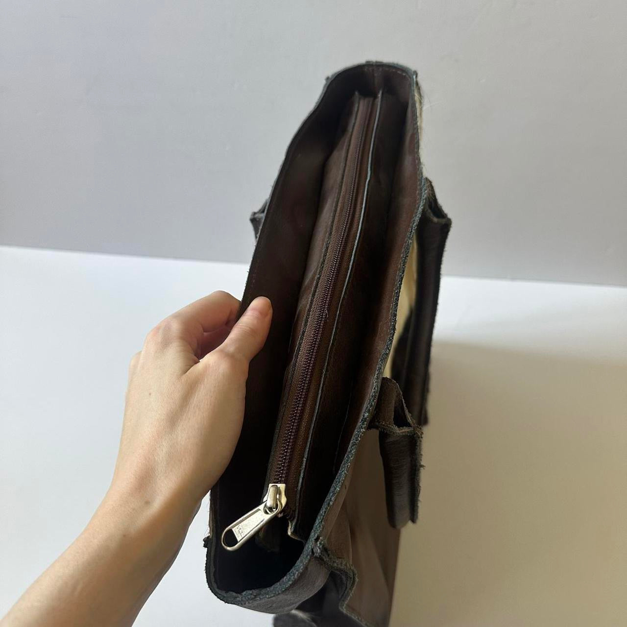 Vintage 90s brown cow hide bag