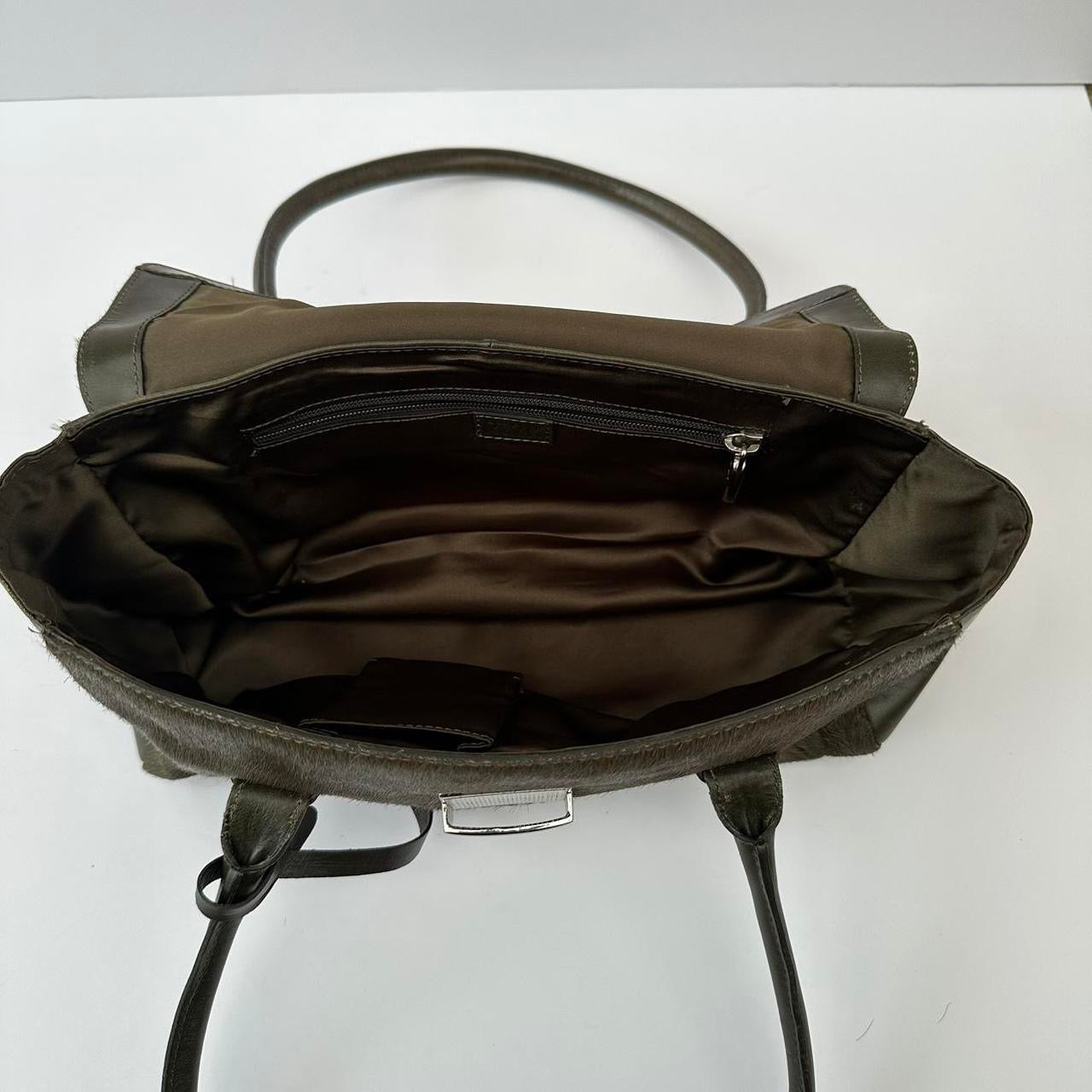 Vintage 00s olive bag