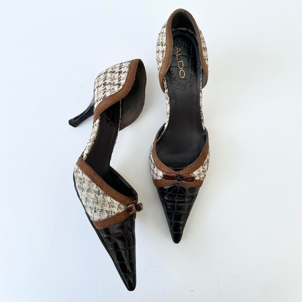 Vintage 00s pointed kitten heels