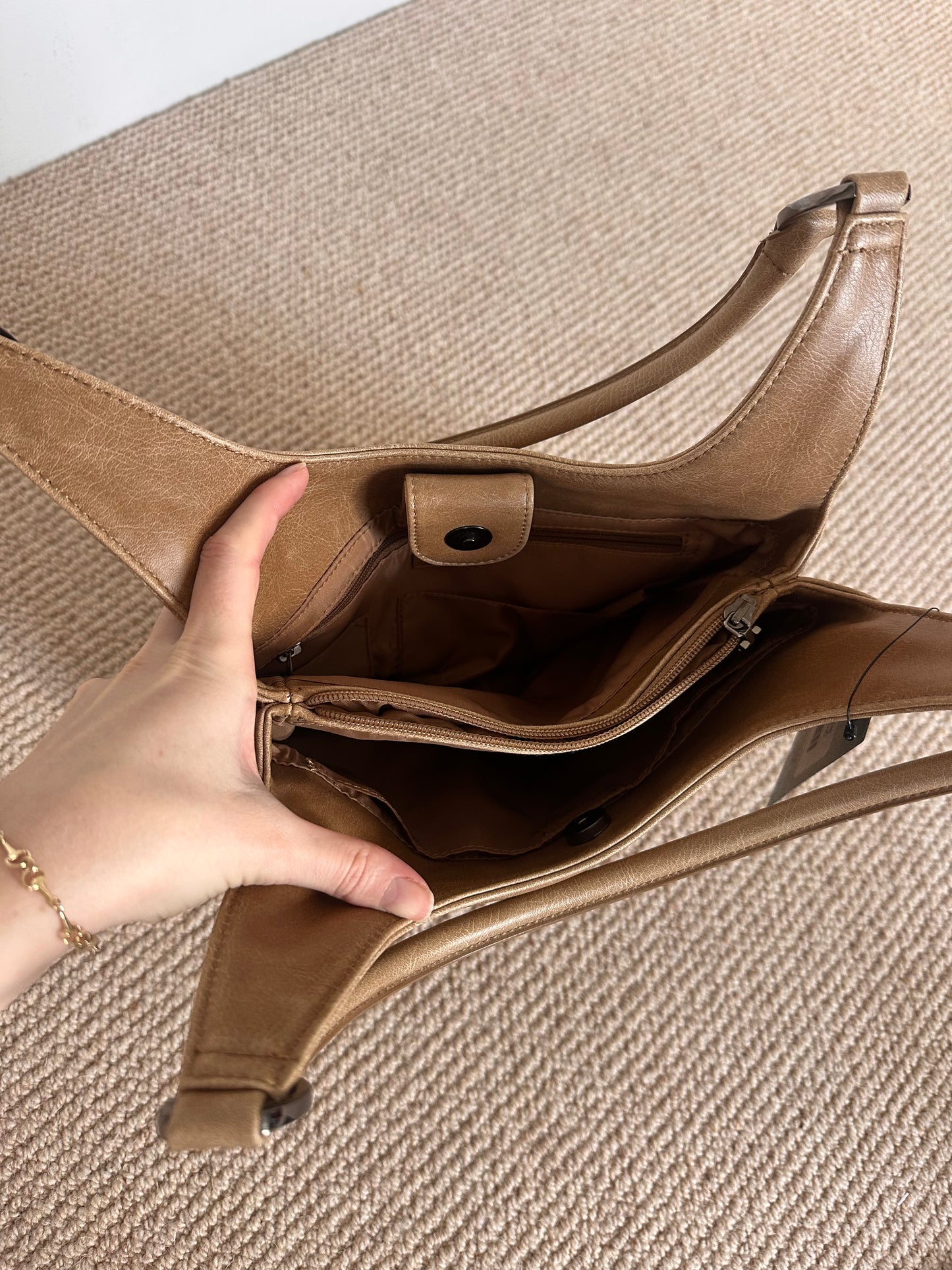 Vintage tan leather bag