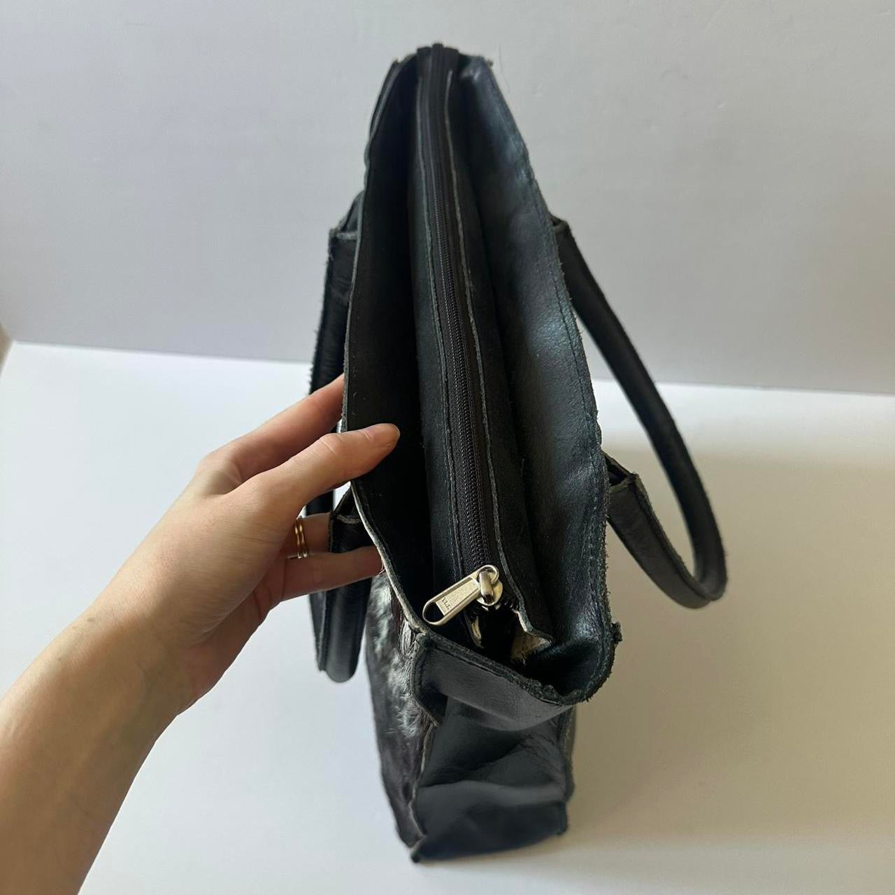 Vintage 90s black cow hide bag