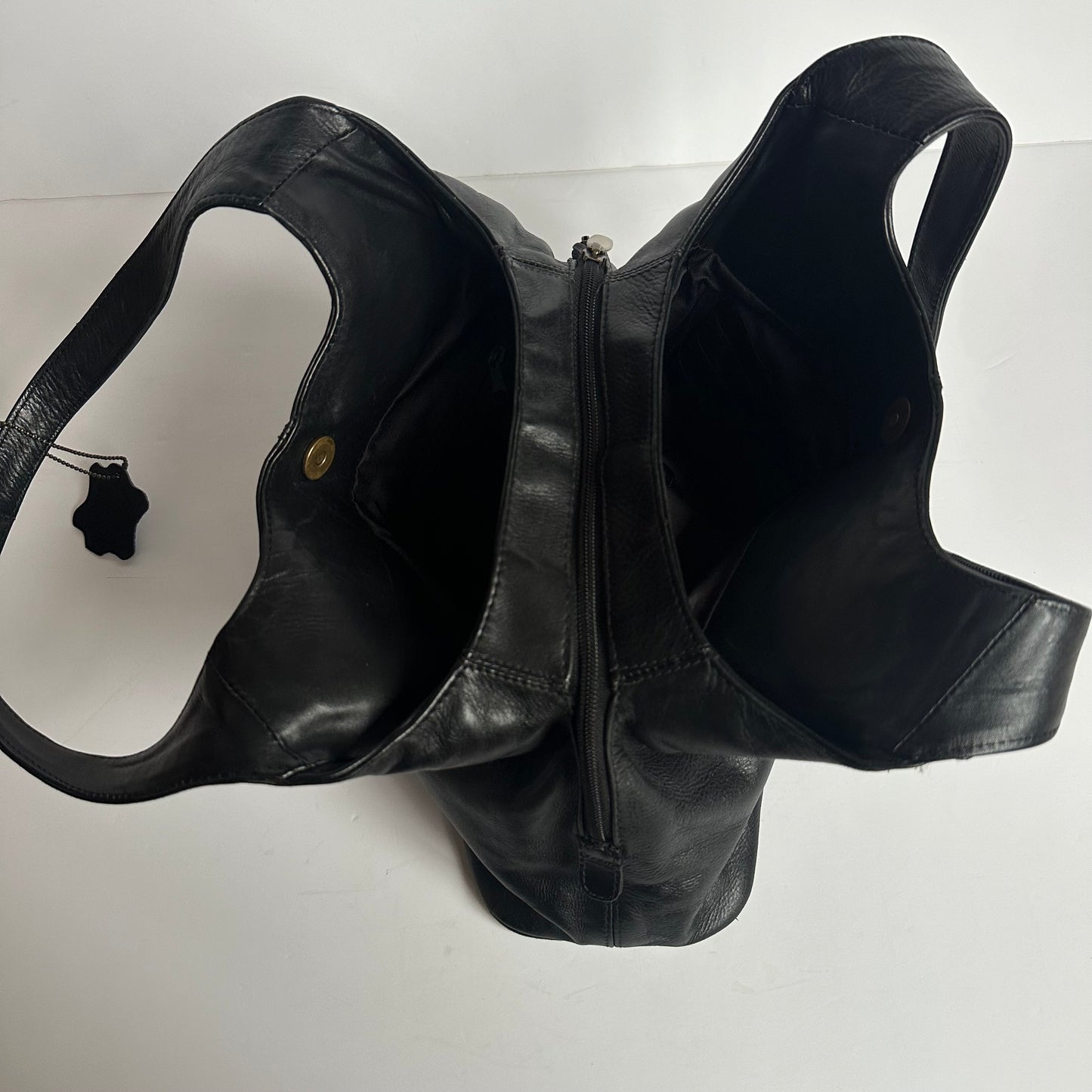 Vintage 00s black leather bag