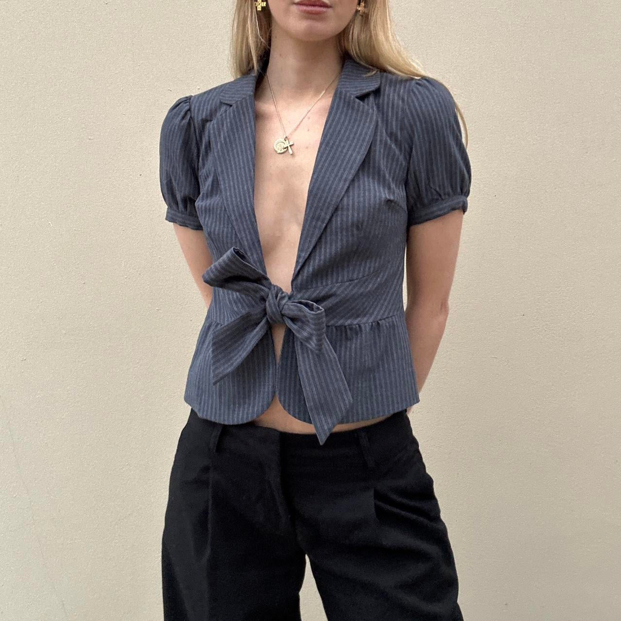 Vintage atmosphere bow top
