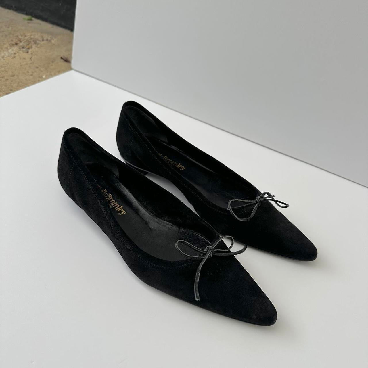 Vintage suede ballet pumps