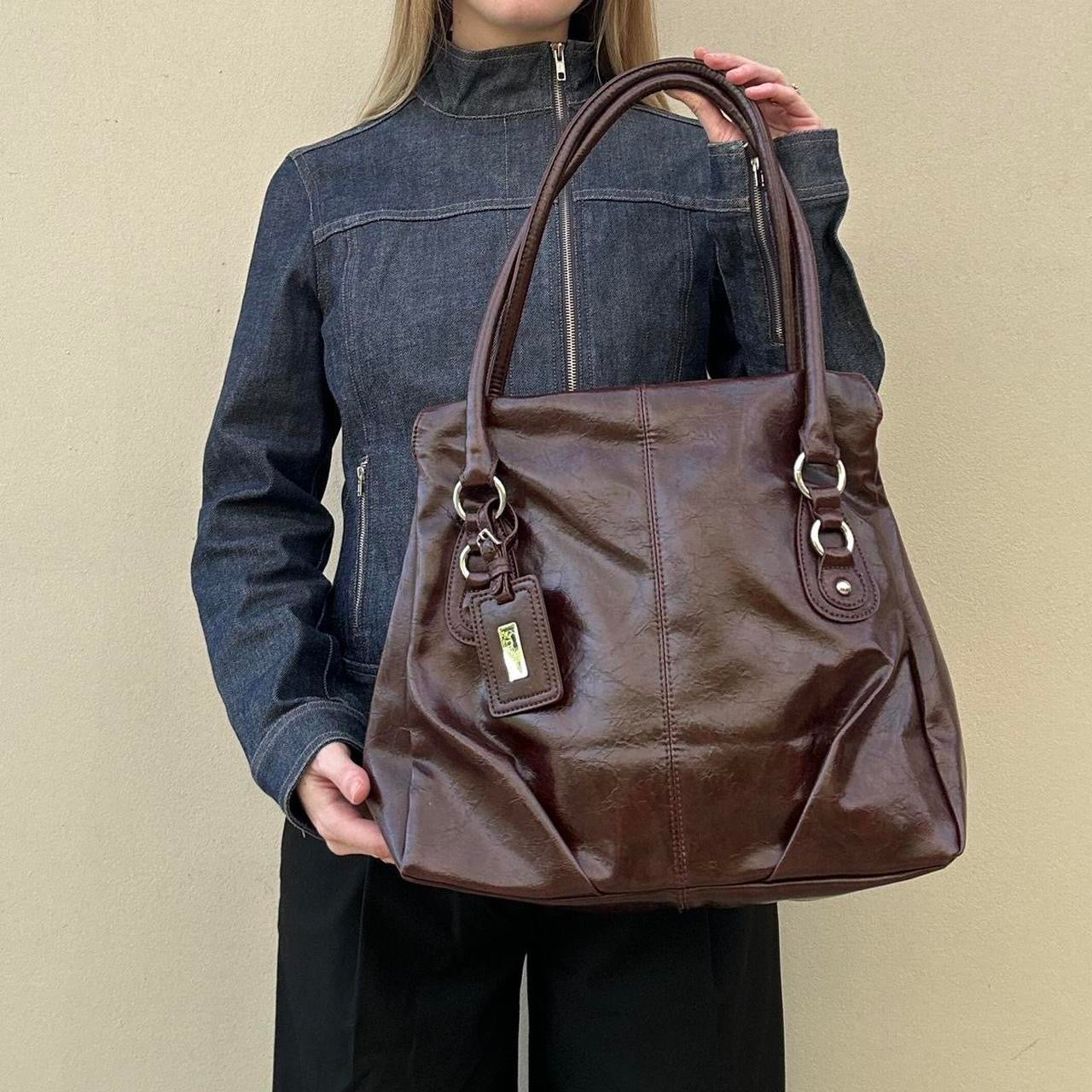 Vintage 00s brown leather bag