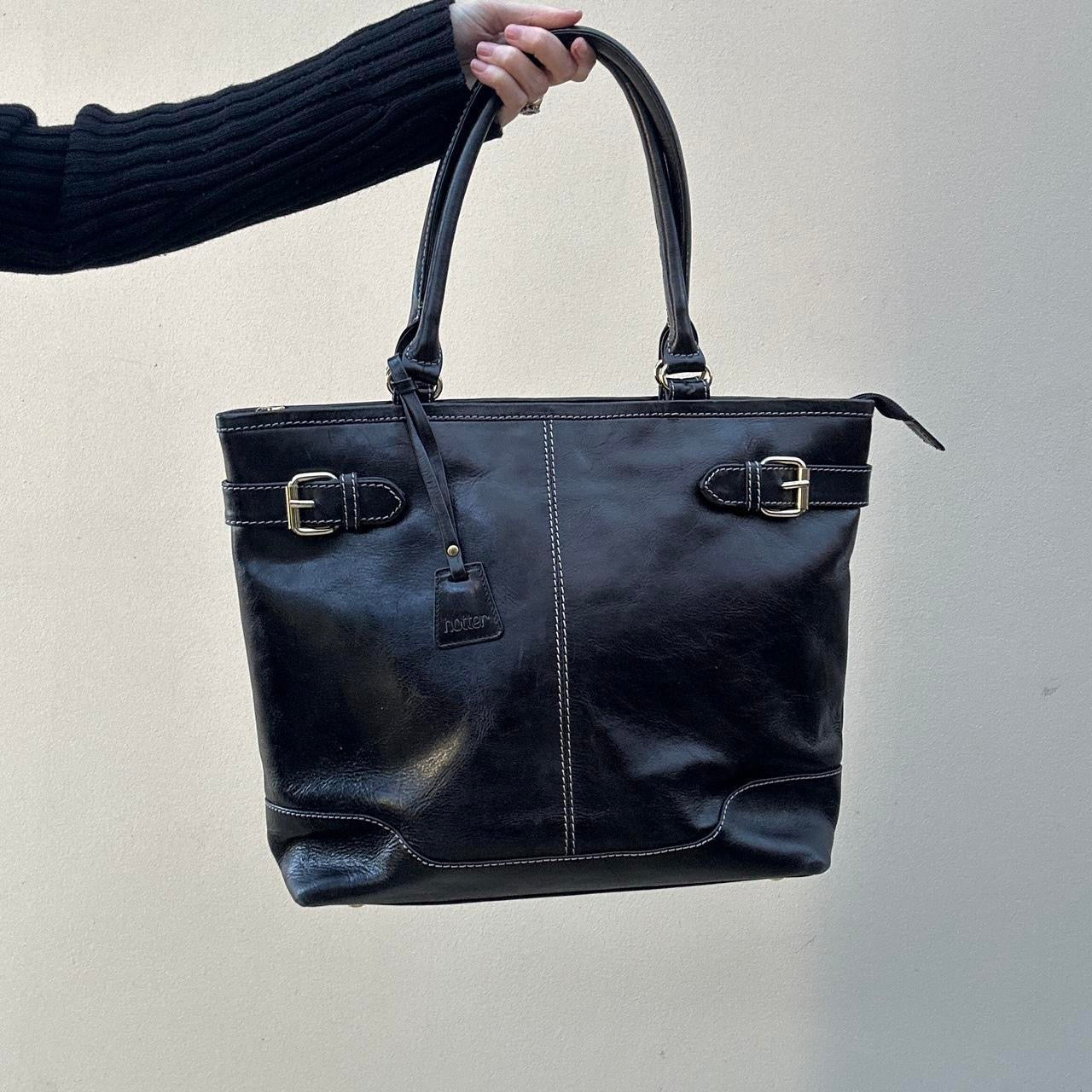 Vintage 00s black leather bag