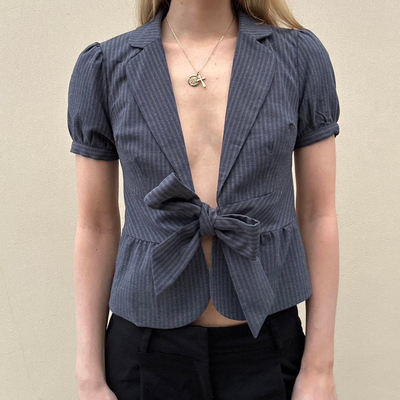 Vintage atmosphere bow top