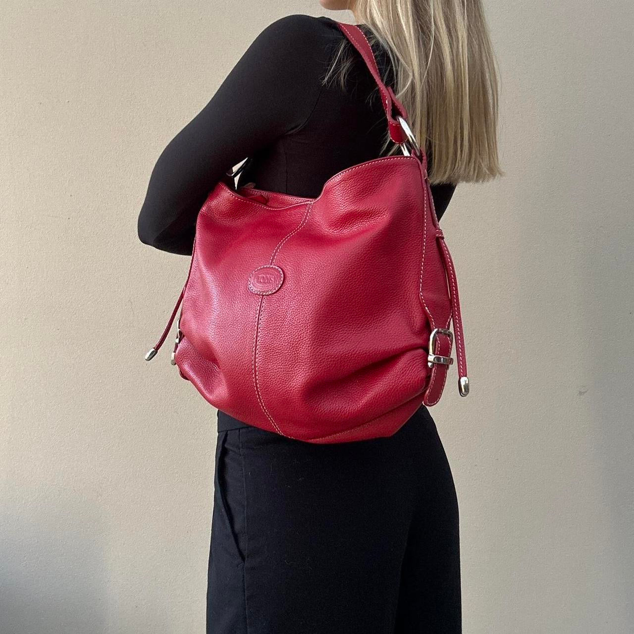 Vintage 00s red leather bag