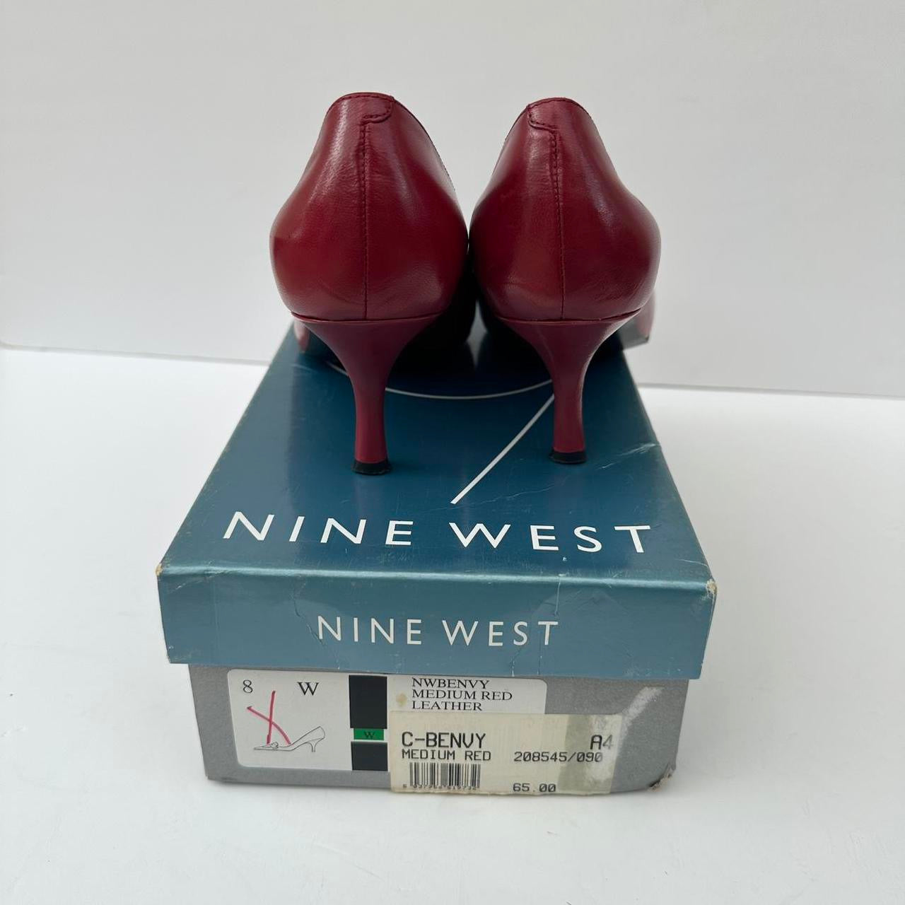 Vintage 00s Nine West kitten heels
