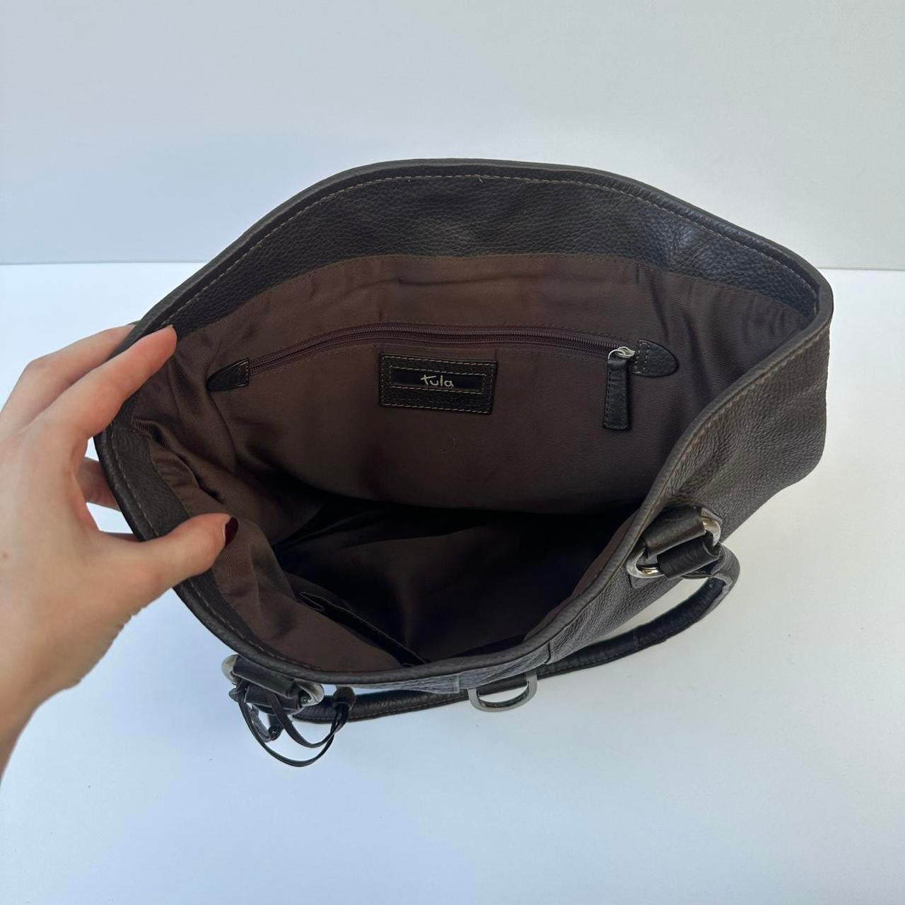 Vintage brown leather bag with silver hardware detail