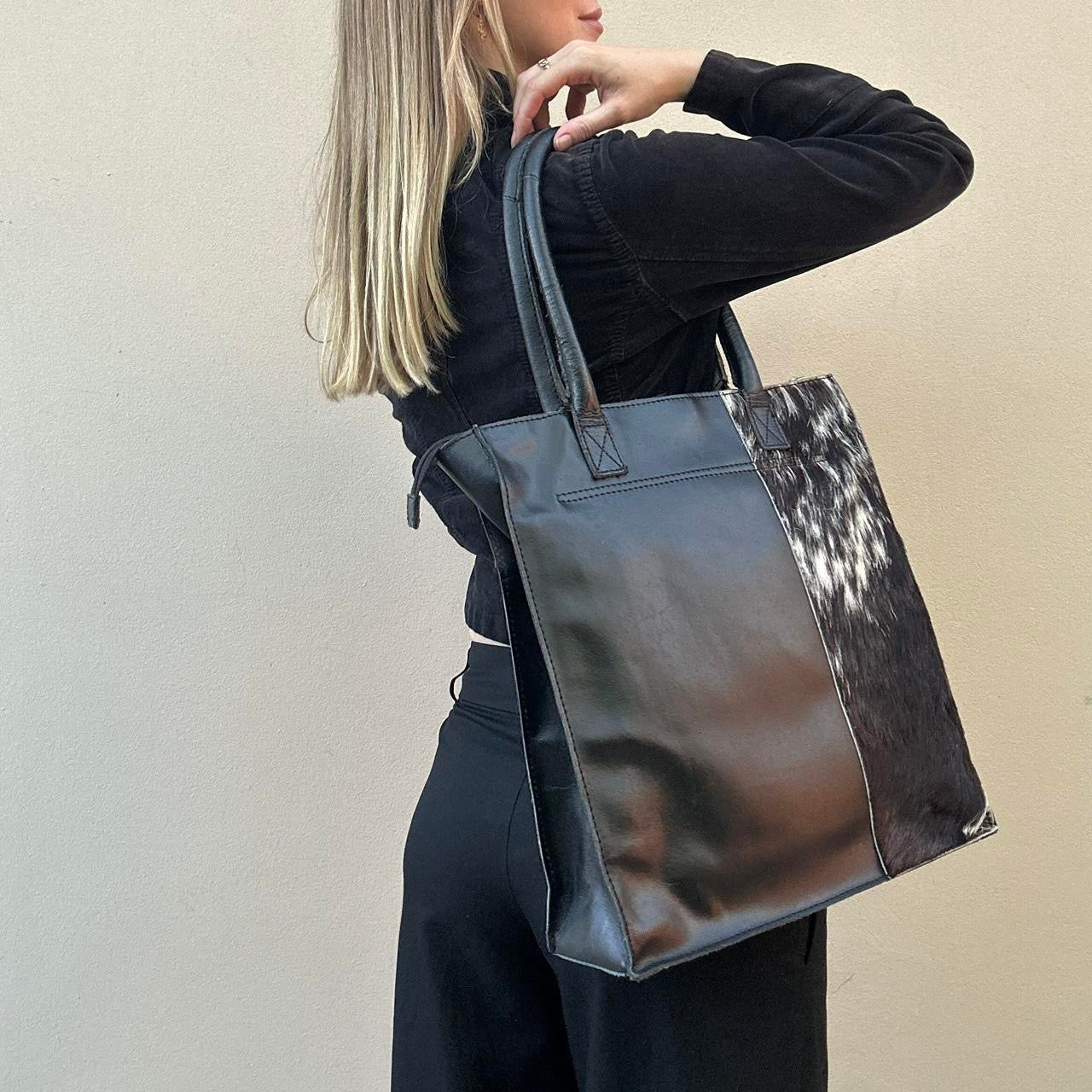 Vintage 90s black cow hide bag