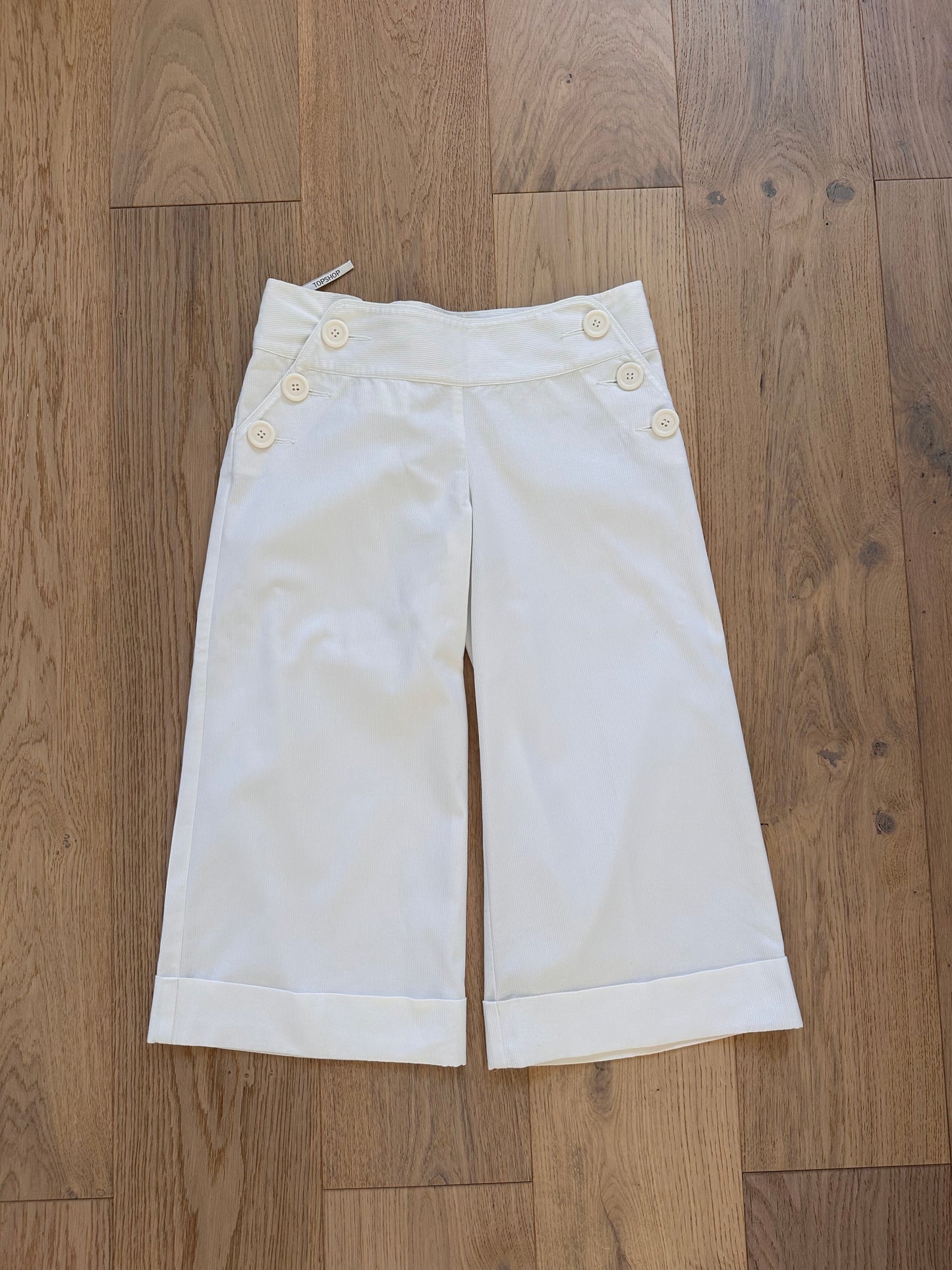 Vintage white Capri trousers