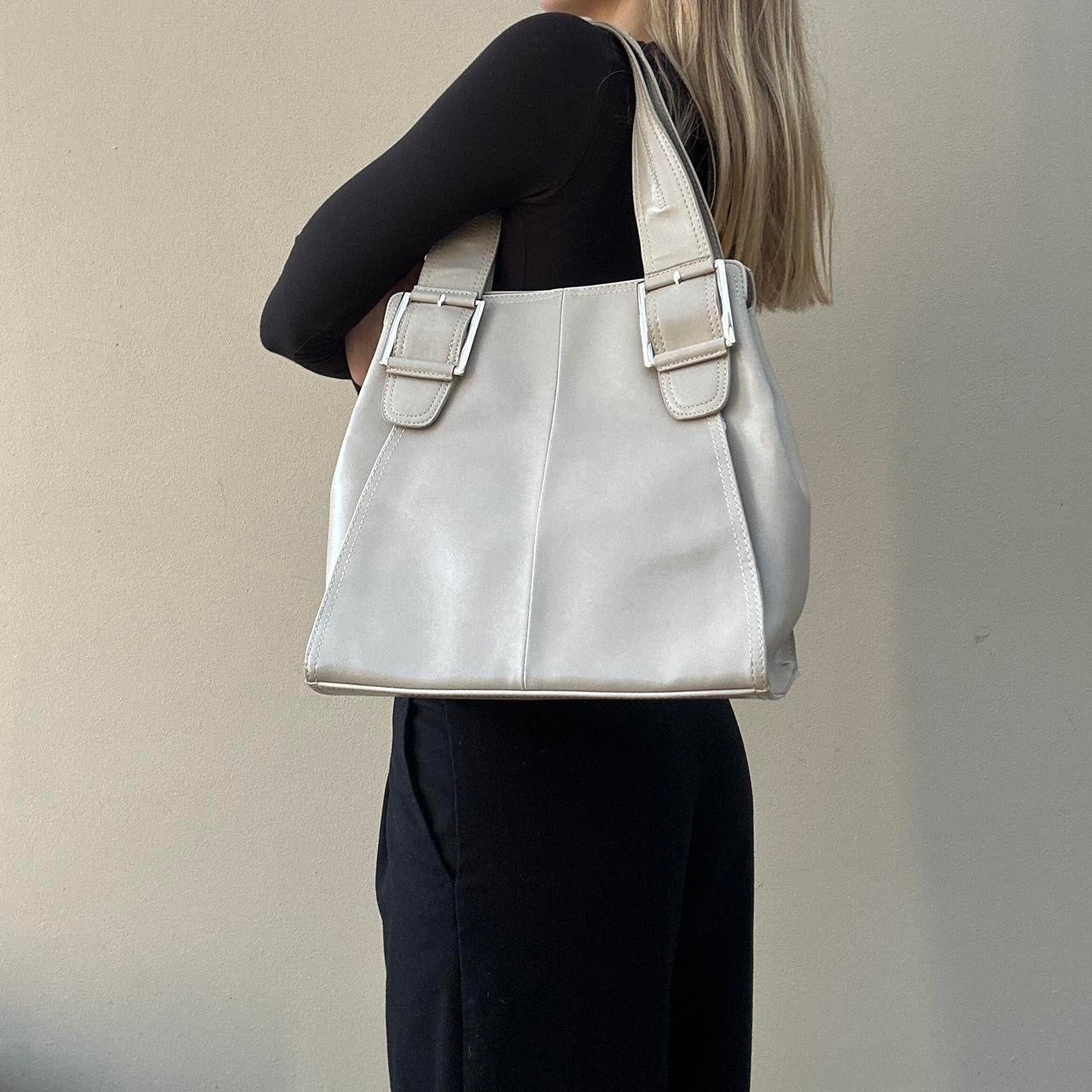 Vintage 00s cream leather buckle bag