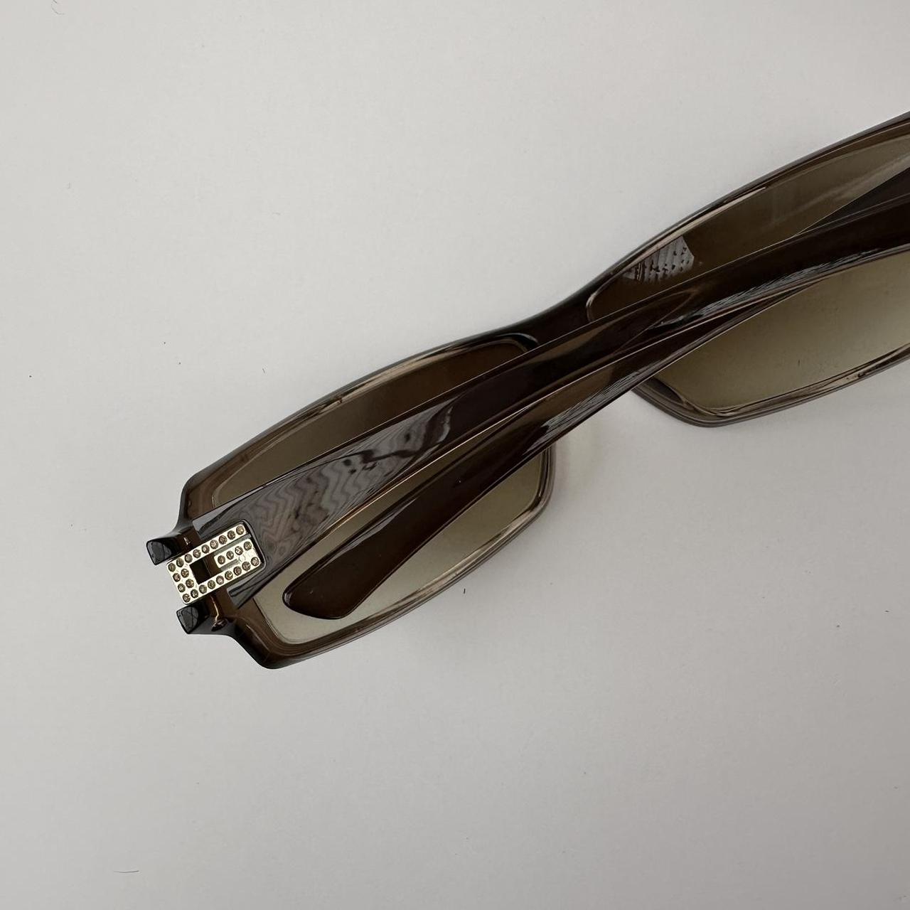 Vintage 00s olive gucci sunglasses