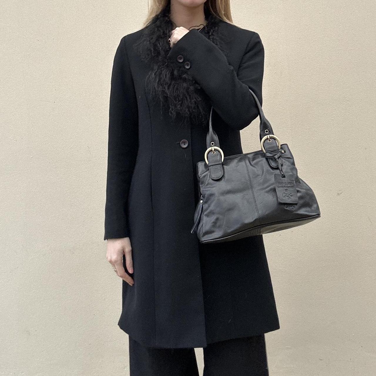 Vintage 00s black leather handbag