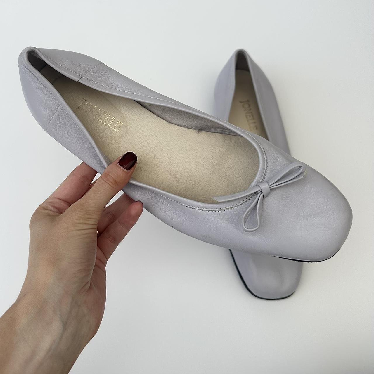 Lilac leather ballet flats