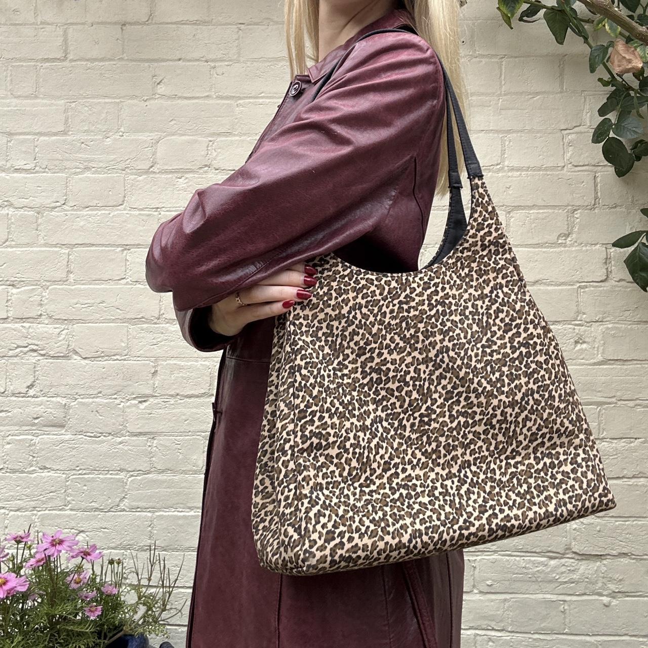 Vintage 00s leopard shoulder bag