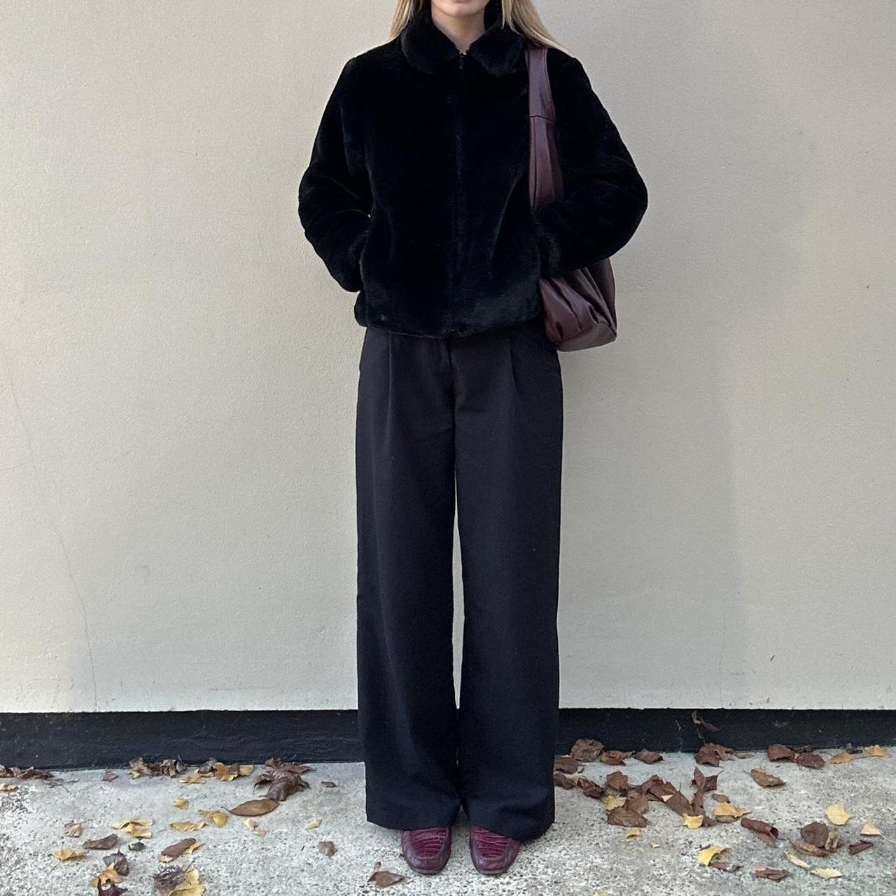 Vintage 00s GAP black faux fur zip jacket