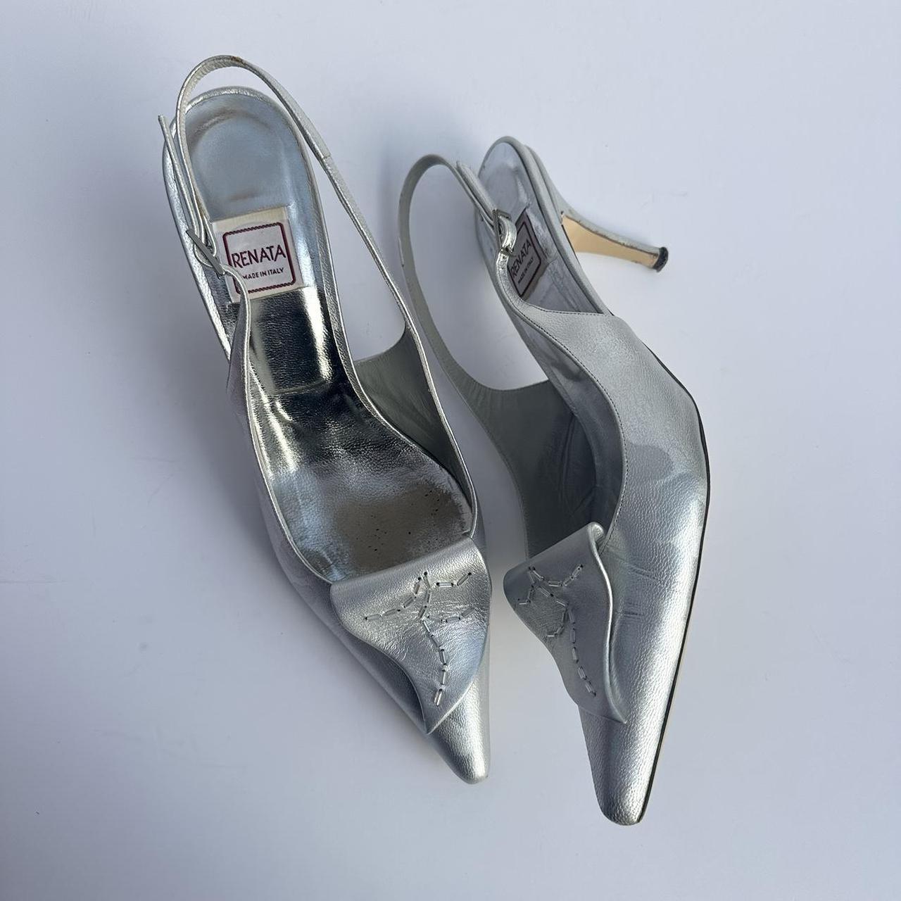 Vintage 00s silver heels
