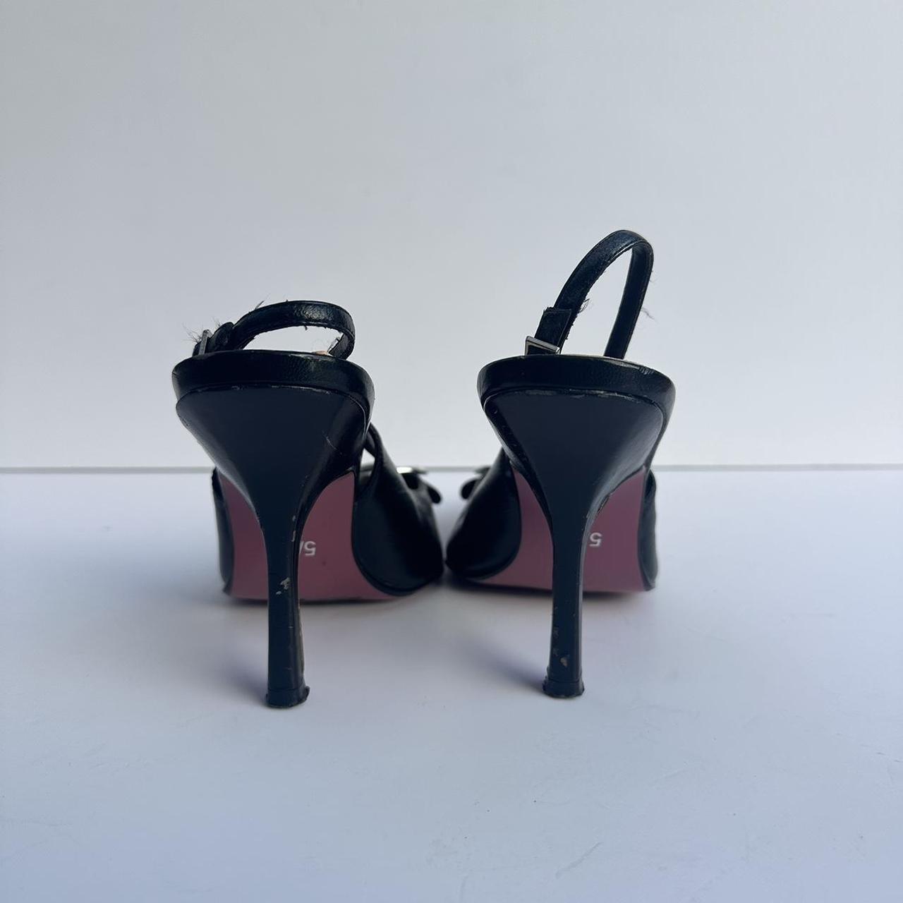 Vintage 00s buckle kitten heels