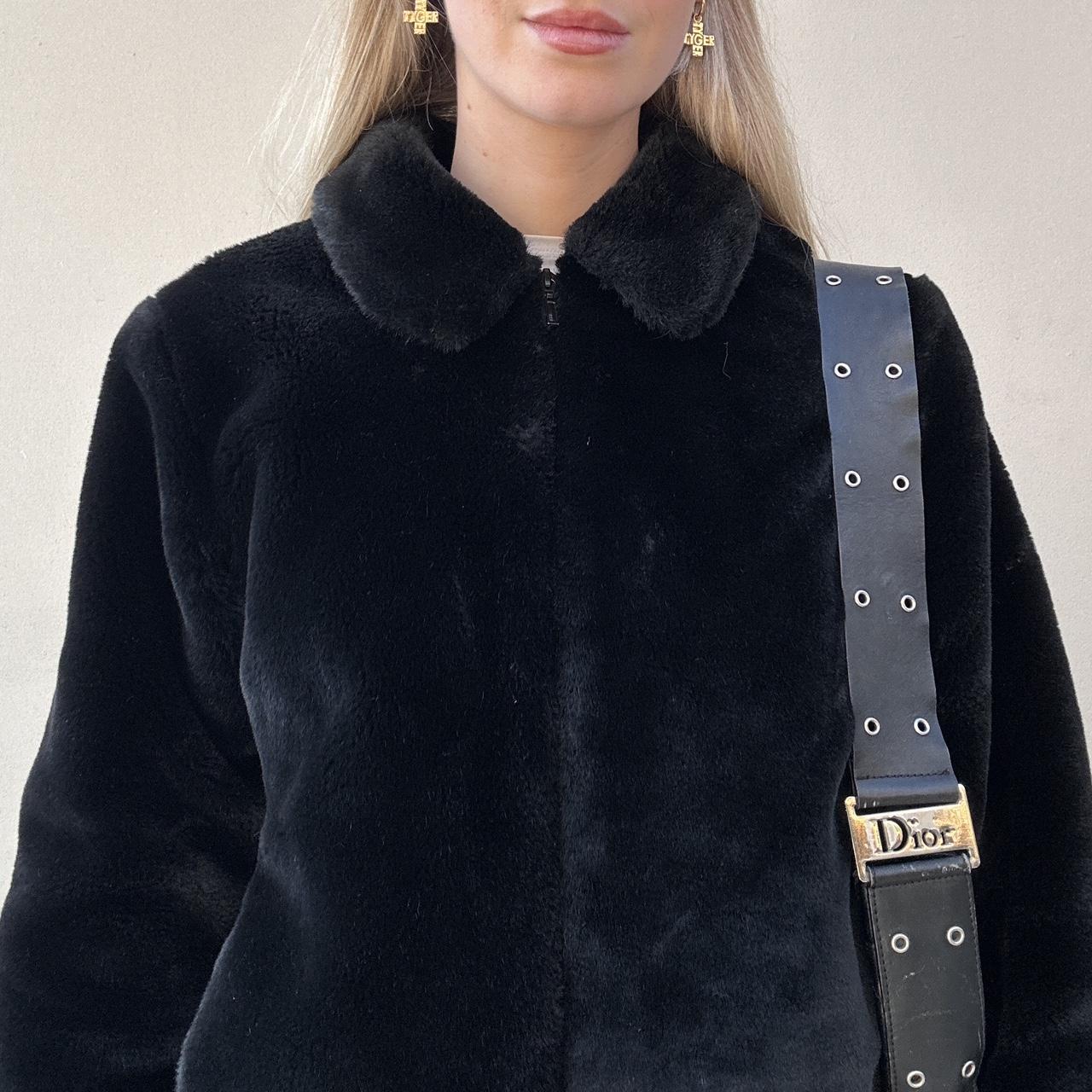 Vintage 00s GAP black faux fur zip jacket