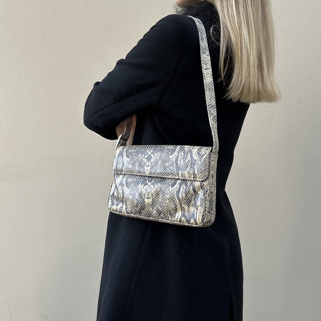 Vintage 90s snake shoulder bag