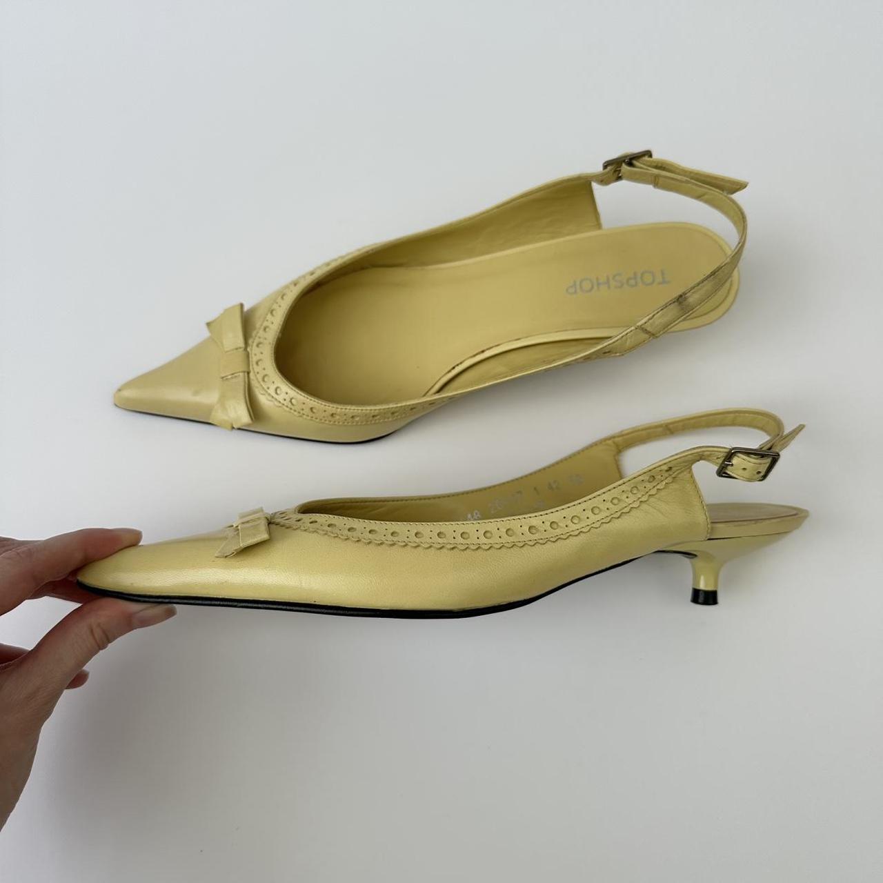 Vintage butter yellow kitten heels