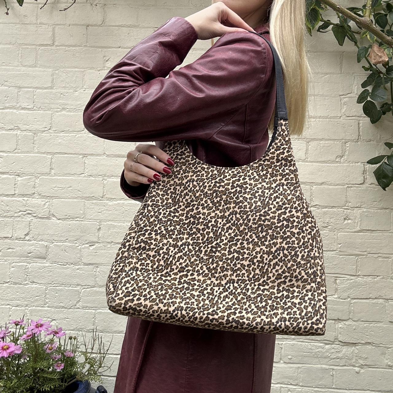 Vintage 00s leopard shoulder bag