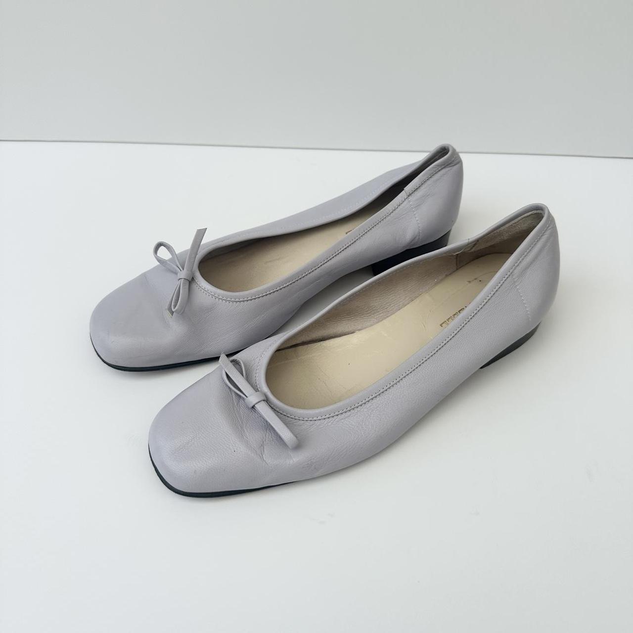 Lilac leather ballet flats