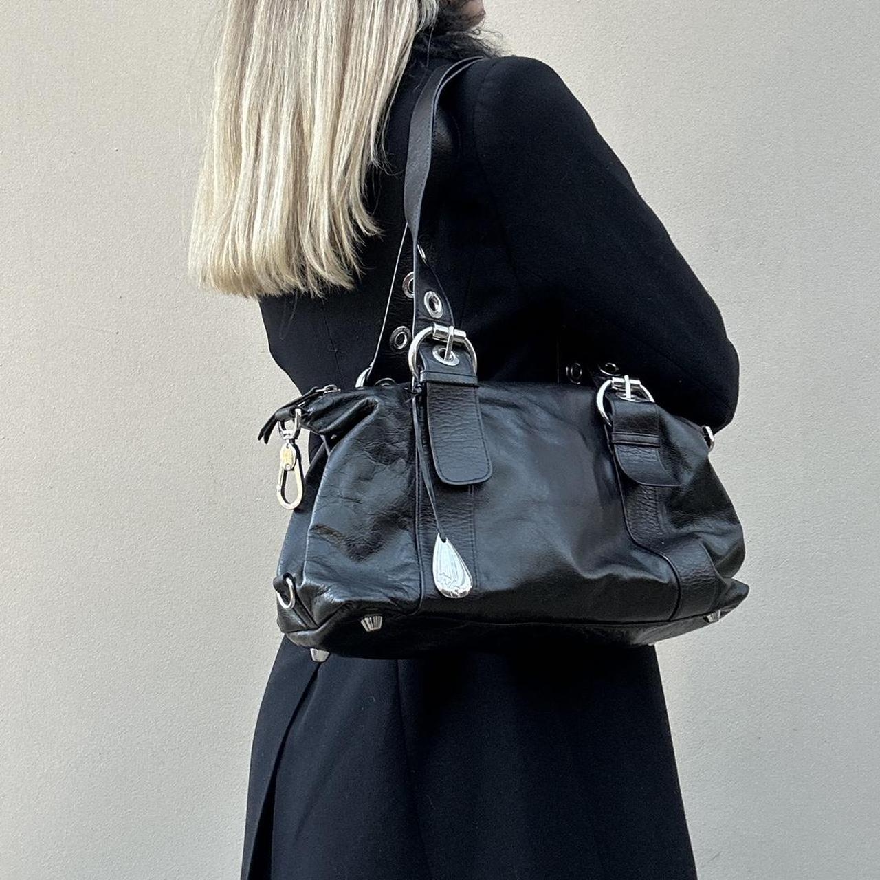 Vintage 00s leather handbag
