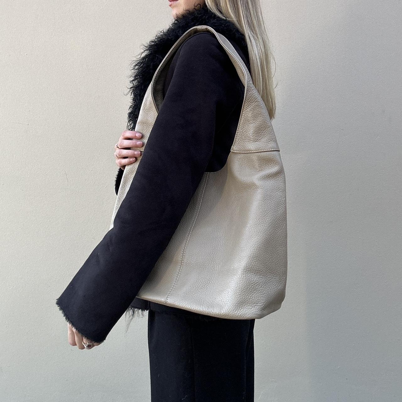 Vintage 90s leather slouch bag