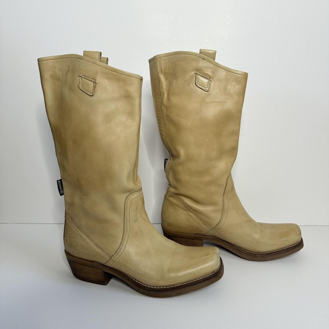 Vintage tan boots