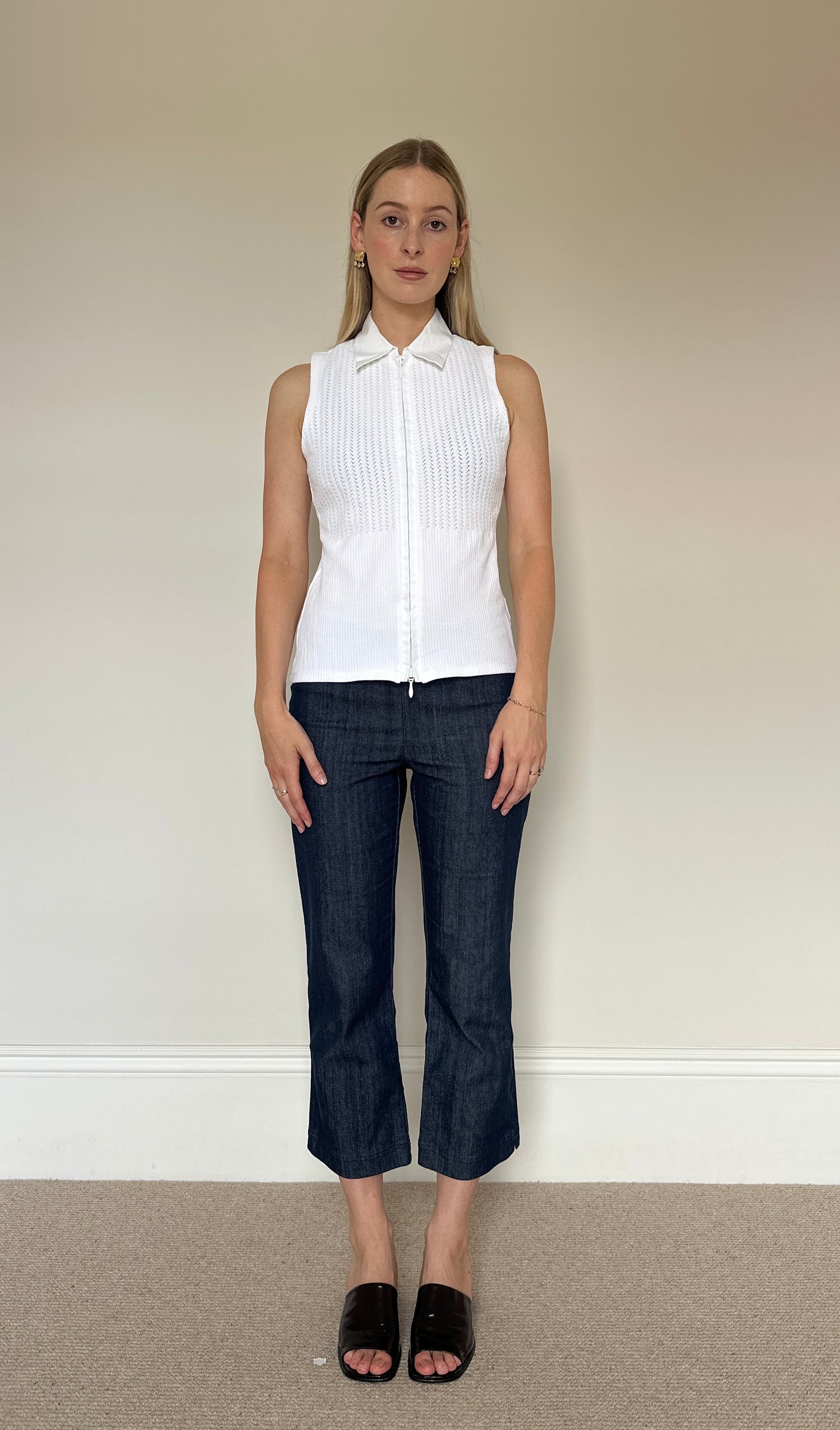 Vintage white zip top