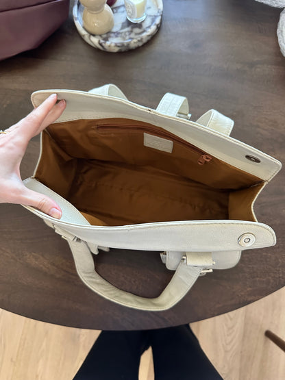 Vintage cream leather handbag