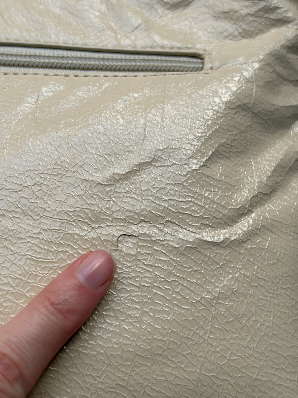 Vintage cream disc bag