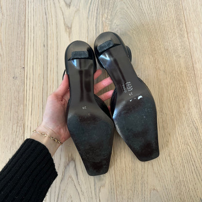 Vintage brogue heels