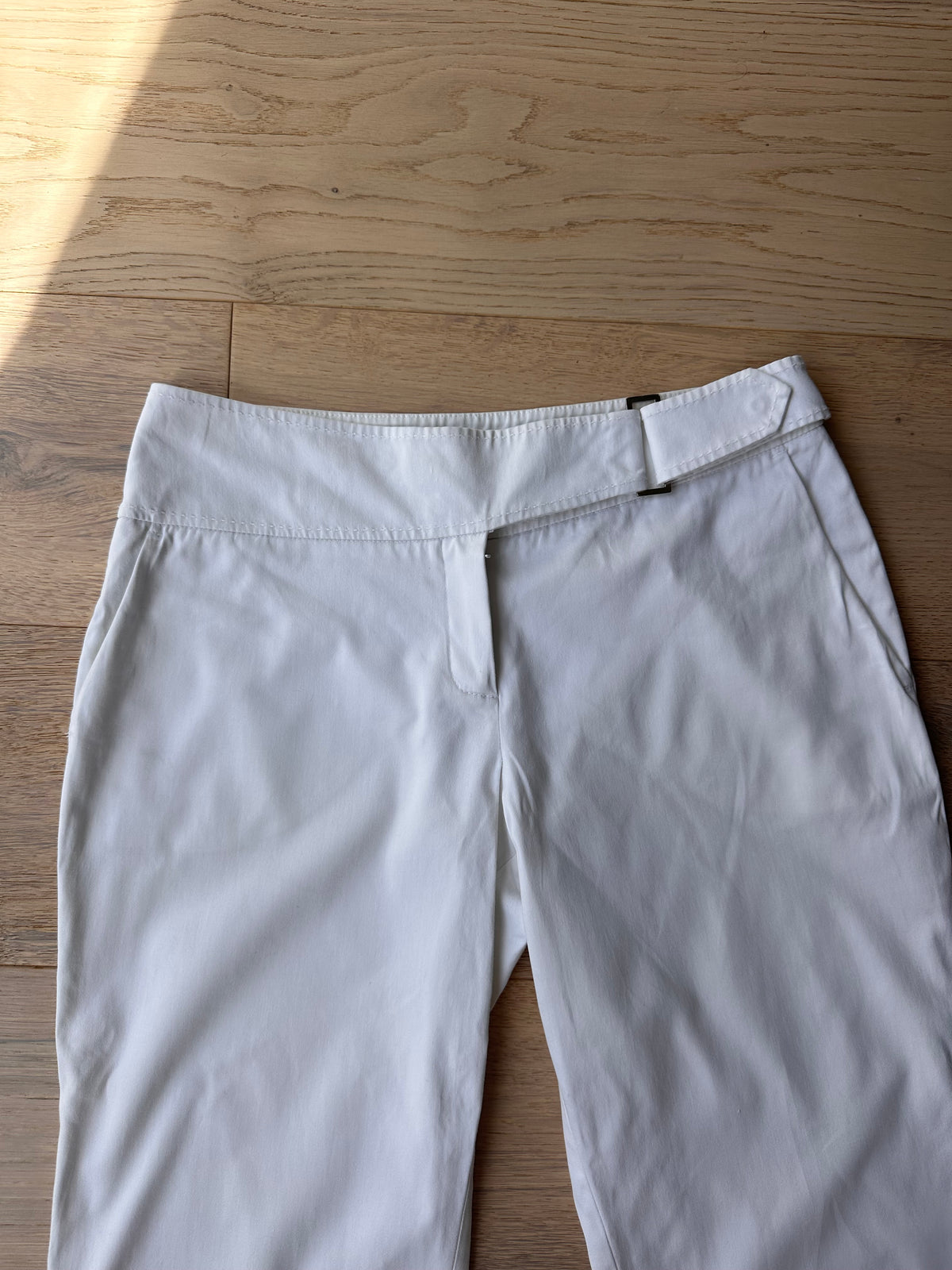 Vintage white capris