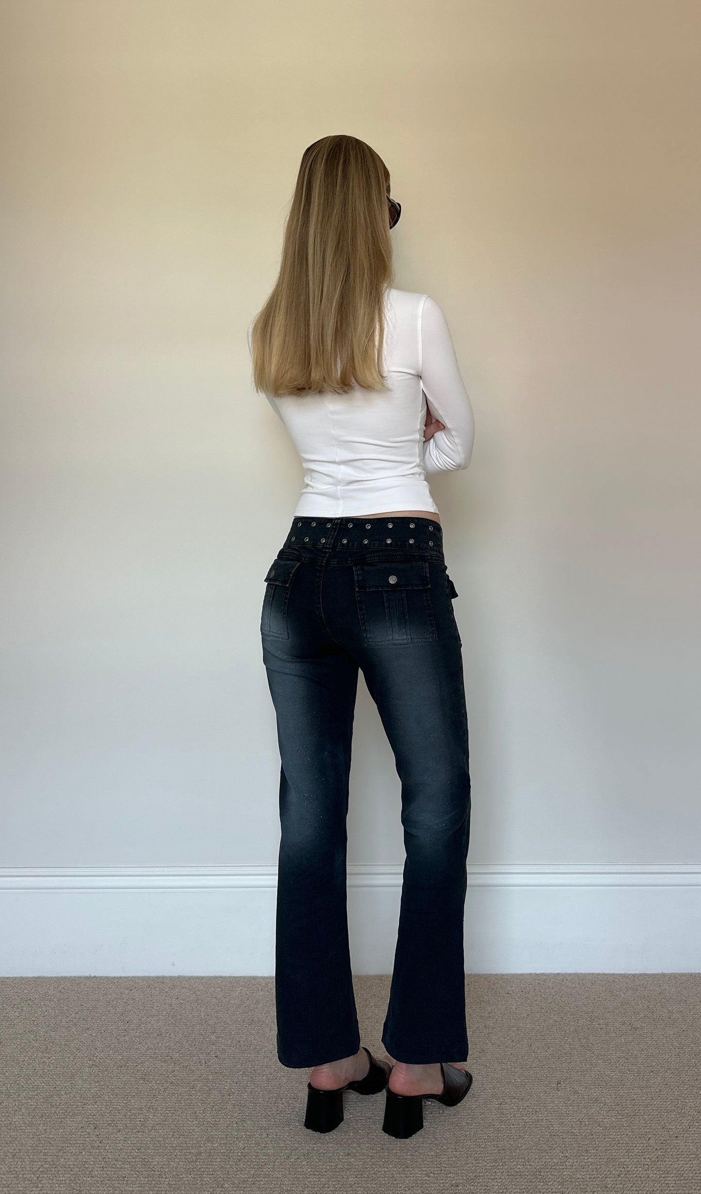 Vintage grommet belt cropped jeans