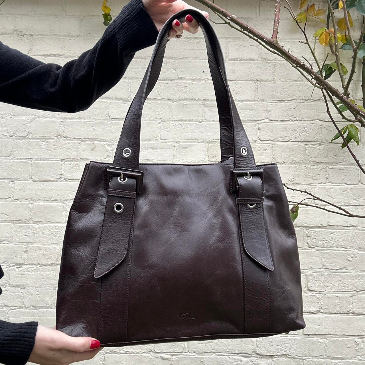 Vintage 00s brown leather handbag