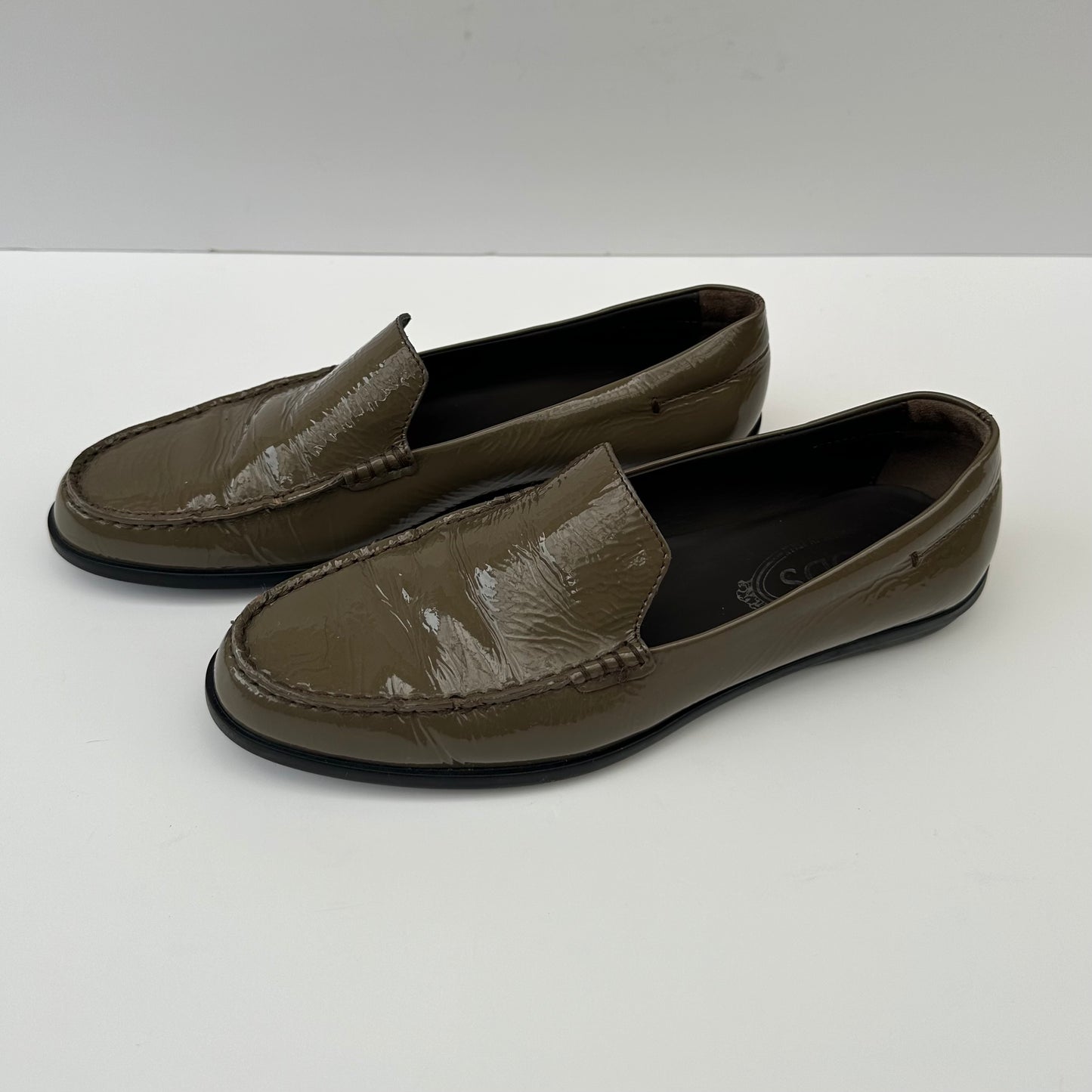 Olive Tods Loafers