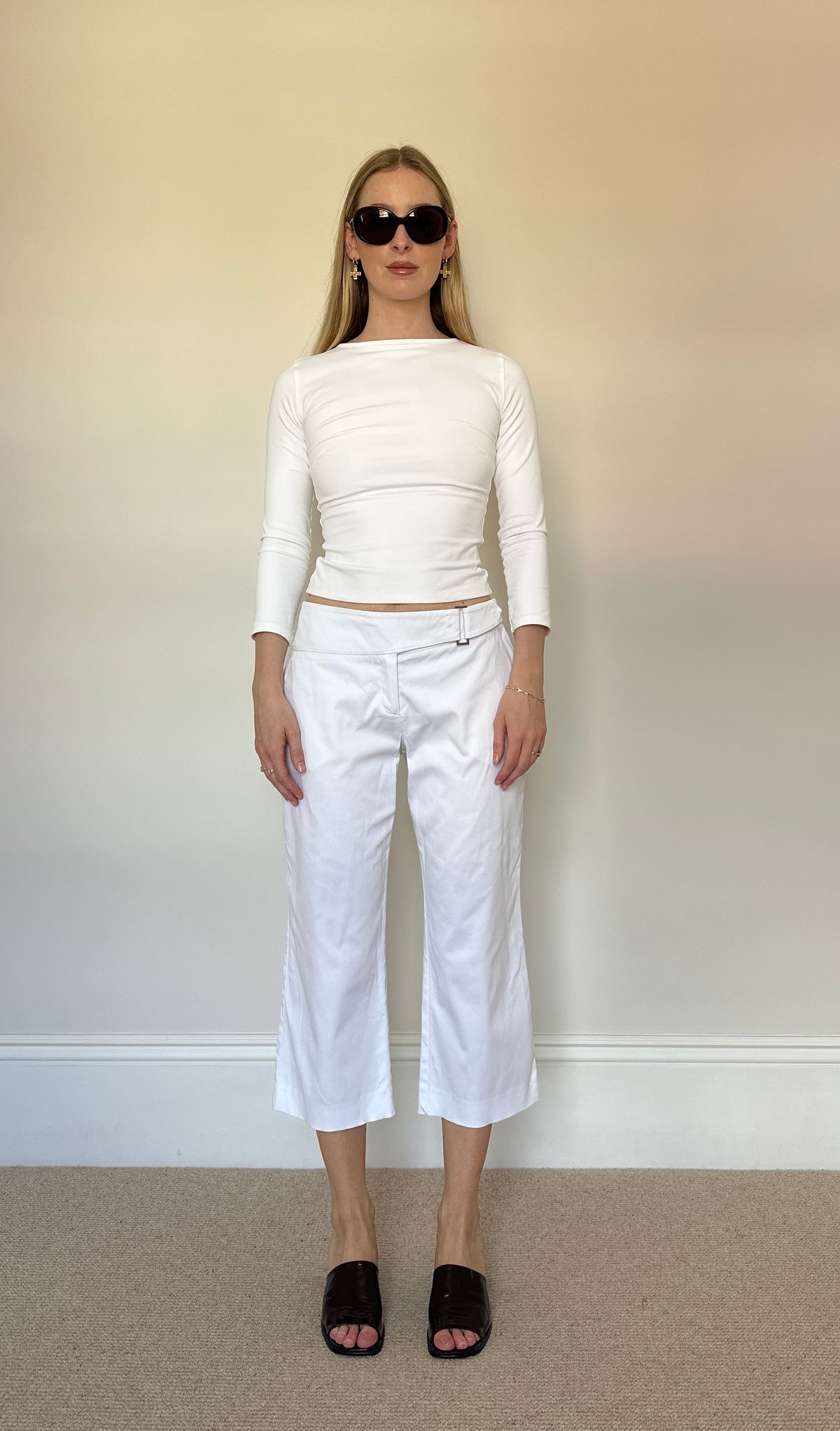 Vintage white capris