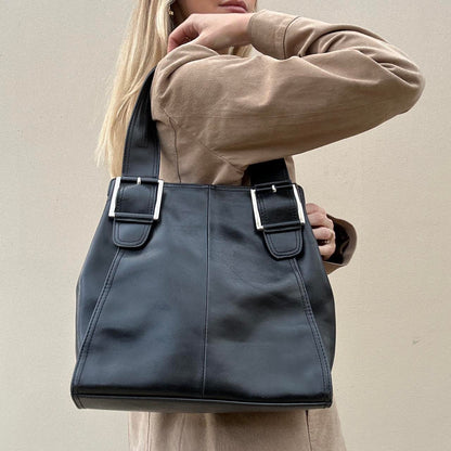 Vintage 00s buckle leather bag