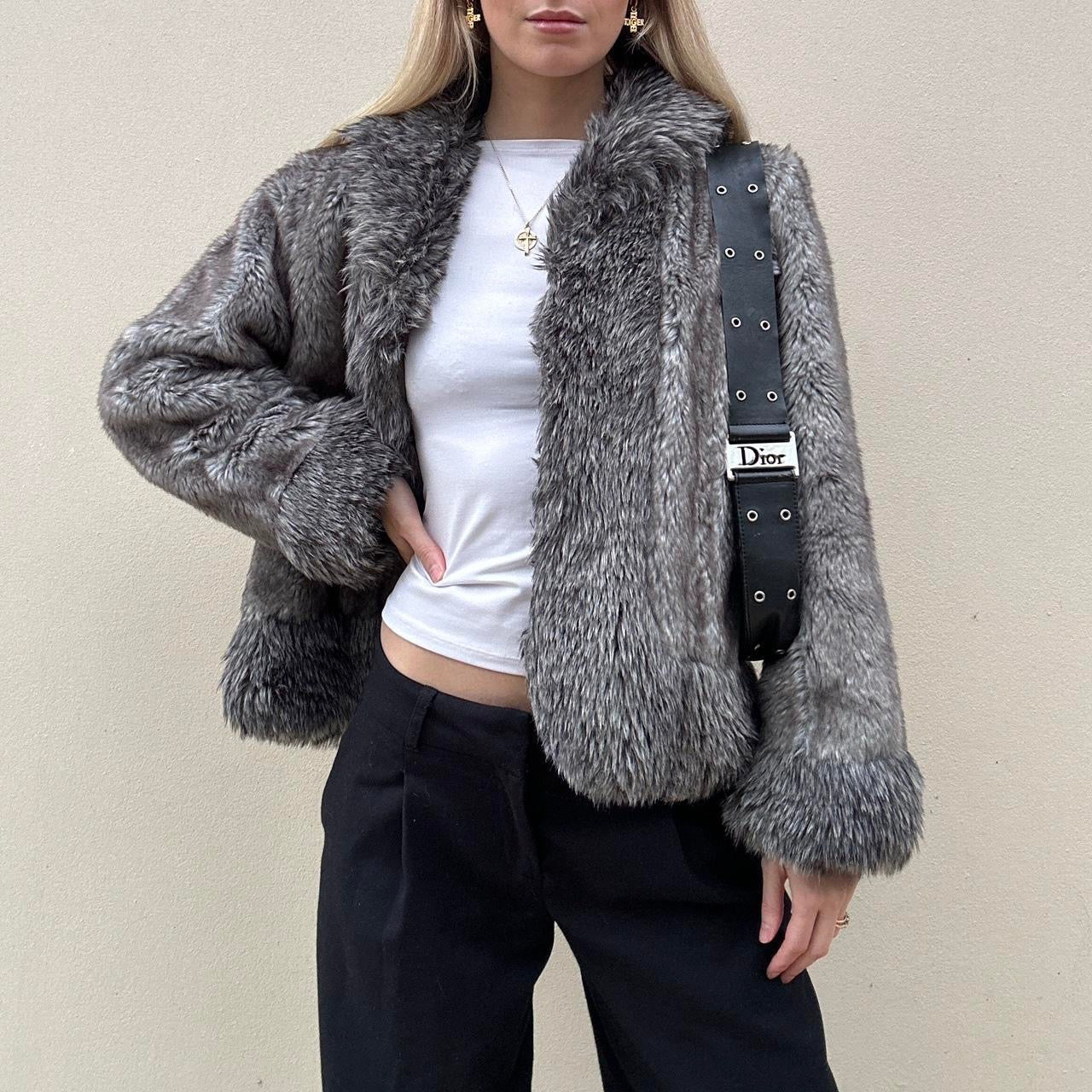 Vintage 00s faux fur grey coat