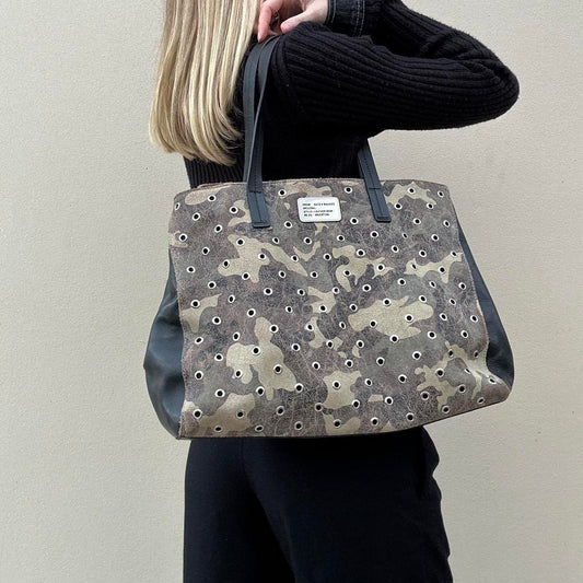 Vintage 00s camo bag