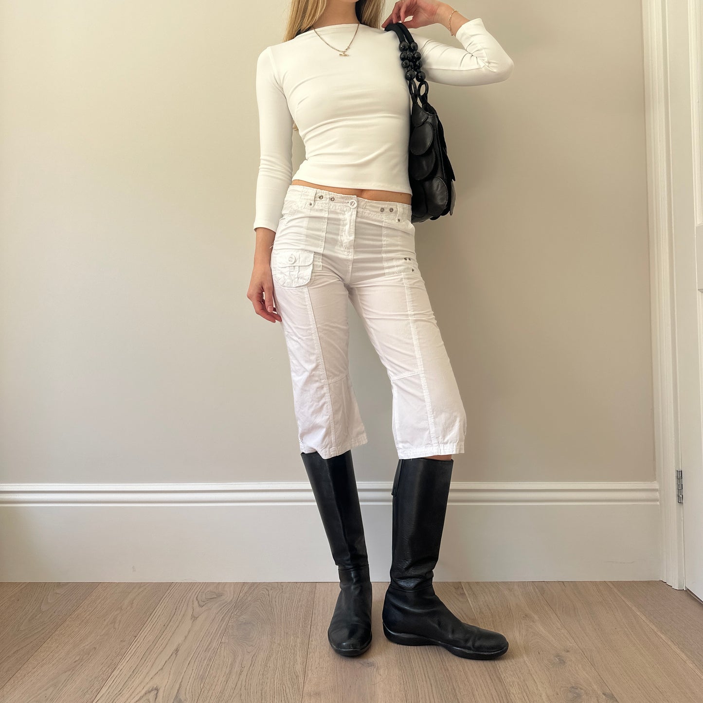 Vintage white capris