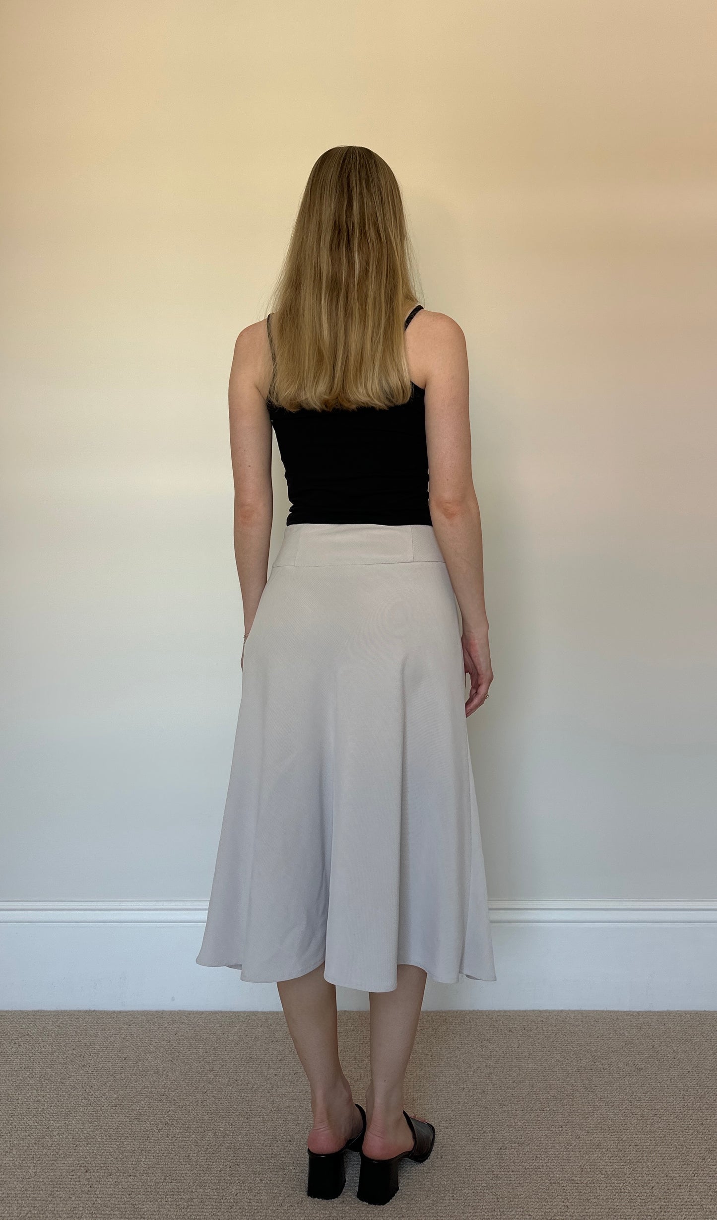 Vintage beige floaty skirt
