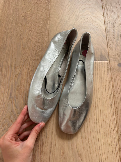 SALE silver leather ballet flats