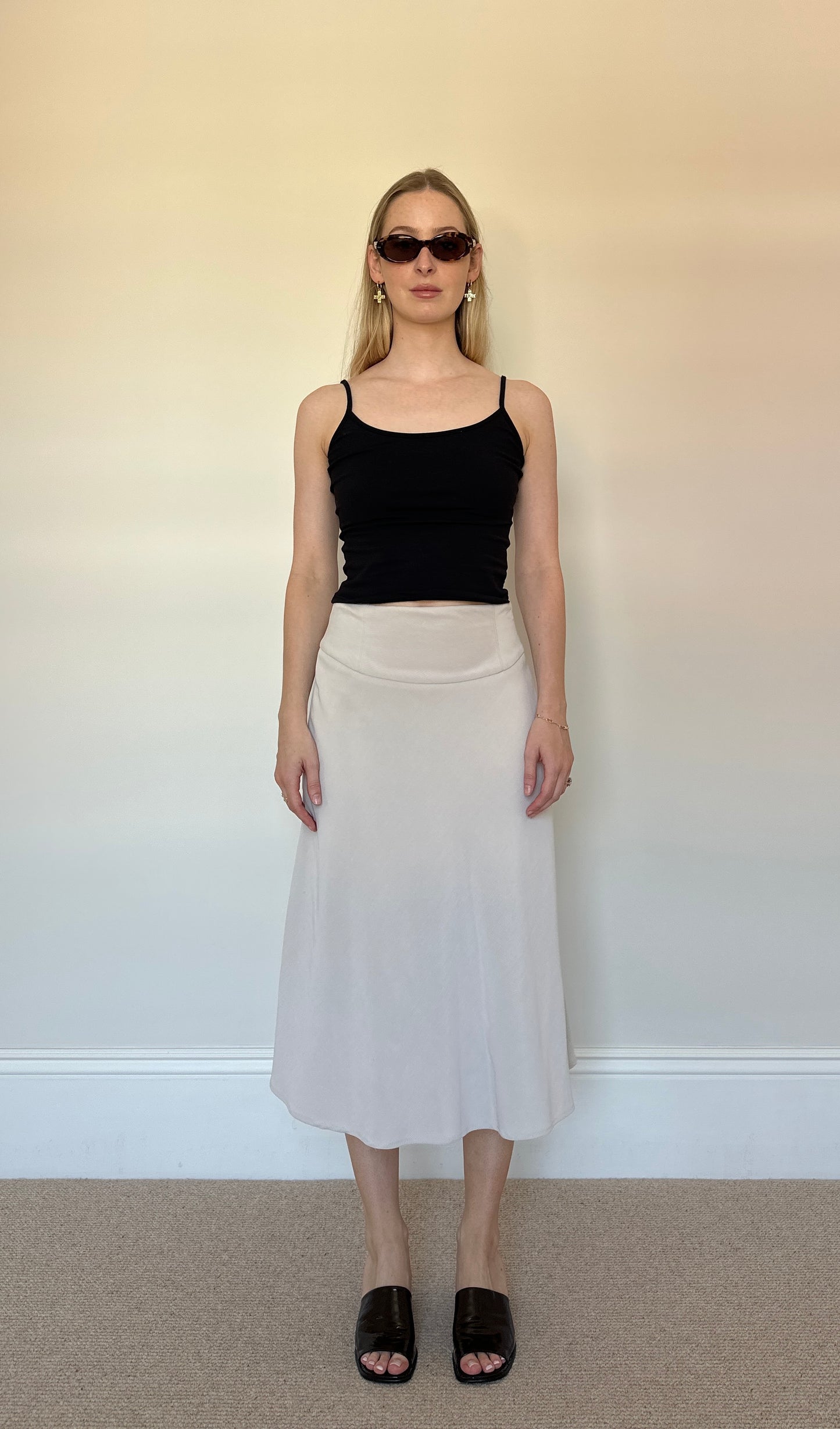 Vintage beige floaty skirt