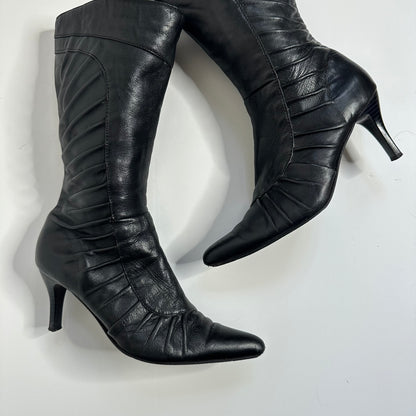 Vintage 00s leather boots