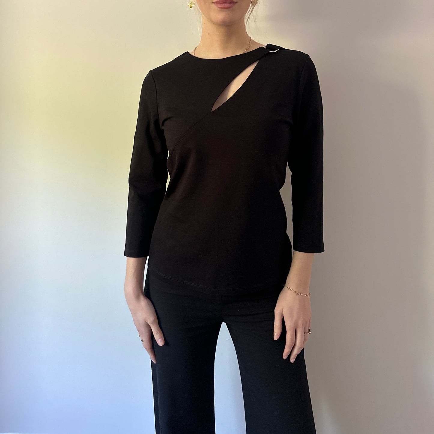 Vintage black 3/4 sleeve top